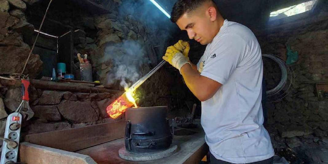 Hurdadan üretiliyor, yurt dışına kadar uzanıyor! Asırlık üretim geçim kaynağı oluyor: Zorluğuna rağmen yeni nesil devralıyor 6